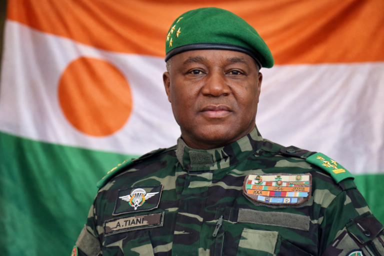 QqpapUp2BQHqdSr6RBHKiIE2AaJIIA8mcxyaxp9z_780