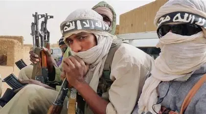تصعيد أمني في الساحل: “نصرة الإسلام والمسلمين” تعلن تنفيذ 8 عمليات متزامنة في بوركينا فاسو ومالي