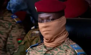 السلطات في بوركينا فاسو تعزز قبضتها على المشهد المدني